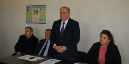 Yatağı əlindən alınmış baş redaktorun dayısı İcra Hakimiyyətindən qovuldu