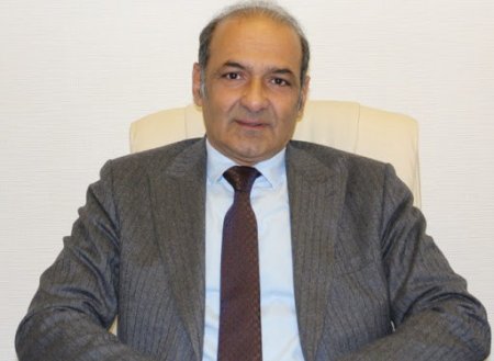 İsmayıllının mədəniyyət şefi nazirə 3 ayın pulunu atıb-FOTOFAKT