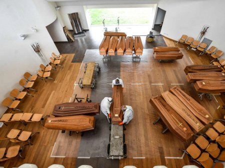 Fransa koronavirusa yoluxanların sayına görə onluqdan çıxdı, Hindistan altı ...