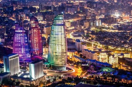 “Hakimiyyət xalqa, müdir işçiyə, ata oğula, ana qıza, ər arvada güzəştə get ...