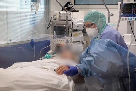 Hər gün 500 yoluxma: sərt karantin rejimi uzadılmalıdırmı? - Tibbi personal ...