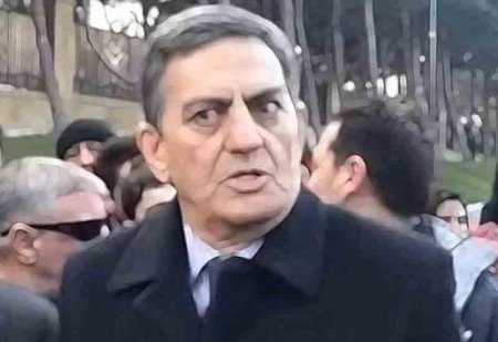 Tükənmiş “lider”in virus arqumentsizliyi: - Əli Kərimli çaşqın durumda