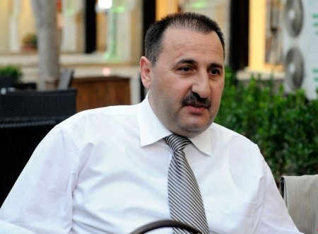 “15 faizlik gömrük rüsumu alınır, bu da süni qiymət artımı ilə nəticələnir”