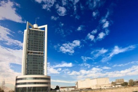 Neft Fondunun aktivləri azalır: Büdcə necə formalaşacaq? - TƏHLİL
