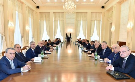 Köhnə nazirlər: Kimlər gedib, kimlər qalıb... - SİYAHI