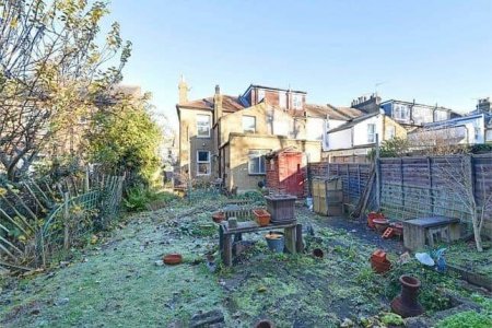 Ülvi Quliyevin oğlu Londonda 1.3 milyonluq ev aldı - Şirkərtlərinin SİYAHISI