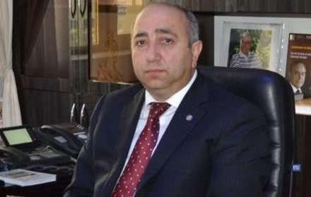 Başçı oğlu atasının pulları hesabına özünə yeni karyera qurmaq yolunda