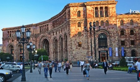 Ermənilər İrəvanın müdafiəsinə hazırlaşırlar: Bəlkə, panika yaradaq...?