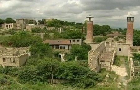 “Sülhməramlıları yerləşdirmək Qarabağla sağollaşmaq deməkdir”