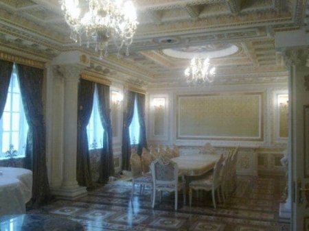 Azərsu rəhbərinin Prezident sarayını kölgədə qoyan evi – FOTOLAR