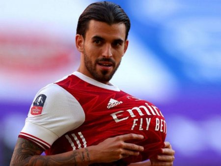Arsenal Sebalyosla bağlı qərarını verdi