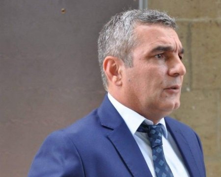 “Heç də hamı əlini daşın altına qoyub çirkabı təmizləmək istəmir...”