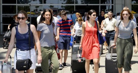 Dövlət gedənləri qaytarmaq üzərində baş sındırır – İlk mərhələdə 20 milyon  ...