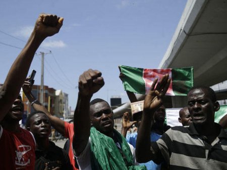Nigeriyada həbsxanaya basqın: İki minə yaxın məhbus qaçdı