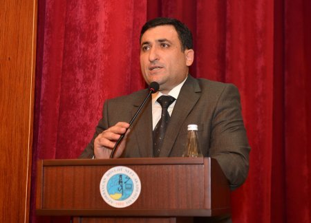 Tələbələrdən ADNSU rektoruna qarşı ETİRAZ... - 