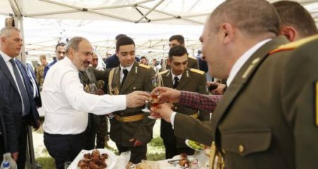 “Paşinyan sərxoş halda əmr verirdi ki,  Lələtəpəni alın, sizə general adlar ...