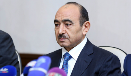 Əli Həsənov şirkətlərini niyə ləğv etdi?