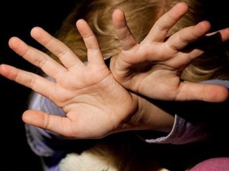 Kişi qızının nişanına gələn 13 yaşlı qızla cinsi əlaqədə oldu - Təfərrüat