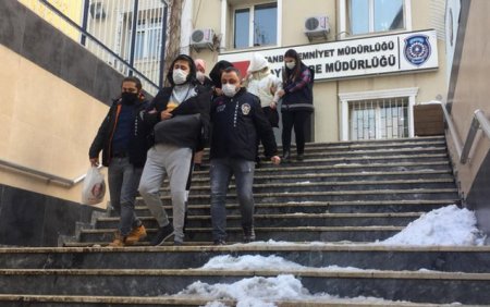 “Lotu Quli”nin məzarı başında atışma - Ölən və yaralanan var