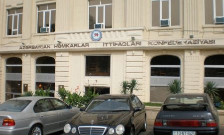 Əli Həsənovun qudası 28 ildir milyonları DÖVR ETDİRİB, MİLLƏTİ SOYUR – ARAŞDIRMA