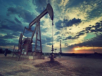 Neft “ağ günə” çıxır: Pandemiya başlayanda 15, bitməmiş 100 dollar? - TƏHLİL