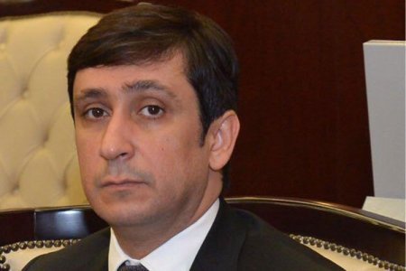 Sən deputatsan, yoxsa quşbaz?