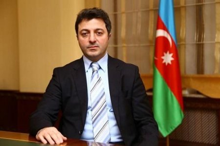 Tural Gəncəli kimlə və niyə “məzələnir”? - NƏ BAŞ VERİR?