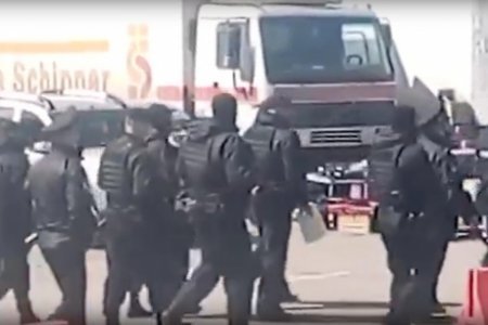 Kərim Babayevin bazarlarına ordu yeritdilər, yüzlərlə saxlanılan var - ÖZÜ AZƏRBAYCANA QAÇIB...