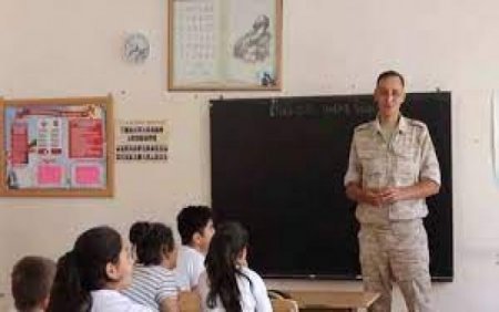 Rusiya hərbçiləri QARABAĞDA YEKƏBAŞLIQ EDİR - rus dili və ədəbiyyatının təd ...