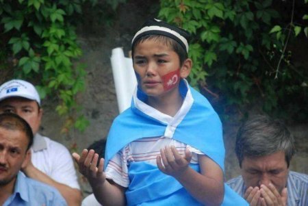Tacikistan uyğurların təqibində Çinə kömək edir? - Rəsmi Düşənbənin ŞƏRƏFSİ ...