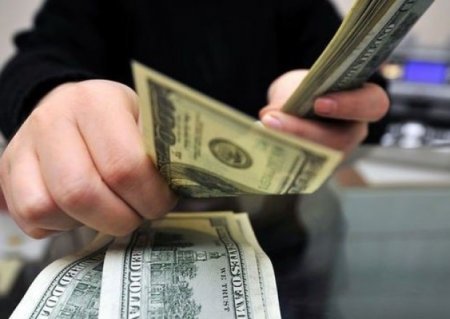 Dollar satışına limit qoyulub?